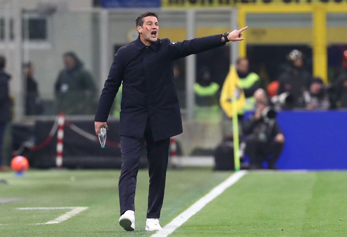 Chivu po porazce v derby odmita movorit o prestupech interu 1763982036931