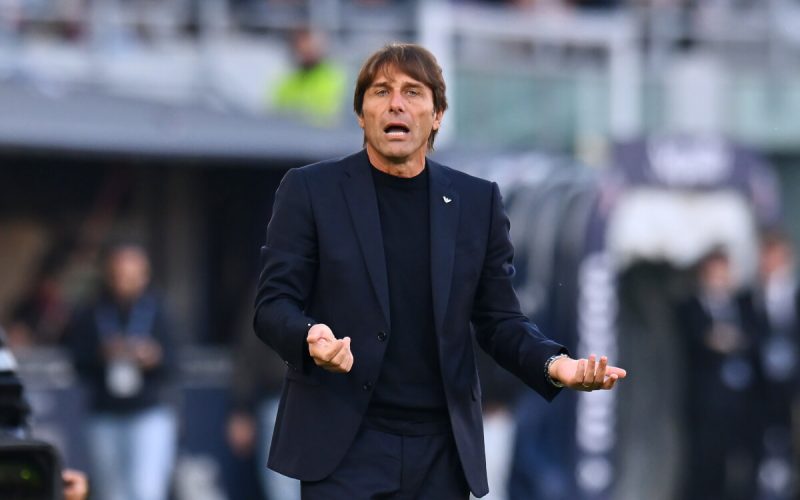 Conte se vratil na trenink napoli po tydenni absenci co se s 1763388030528