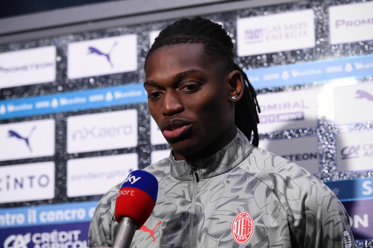 Proc leao neslavil pote co poslal milan do vedeni 2 0 proti 1762689639966