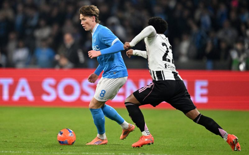 Mctominay pretezovan v dobe kdy se napoli potyka se zranenim 1765810862865