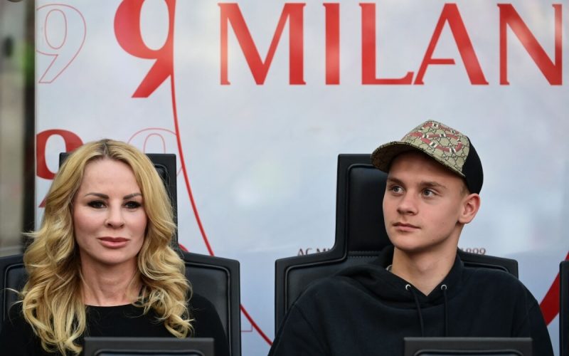 Maximilian ibrahimovic miri z milana do ajaxu po stopach otc 1768068084417