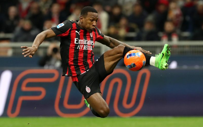 Milan chce vydelat na estupinanovi cena stanovena 1772128886411