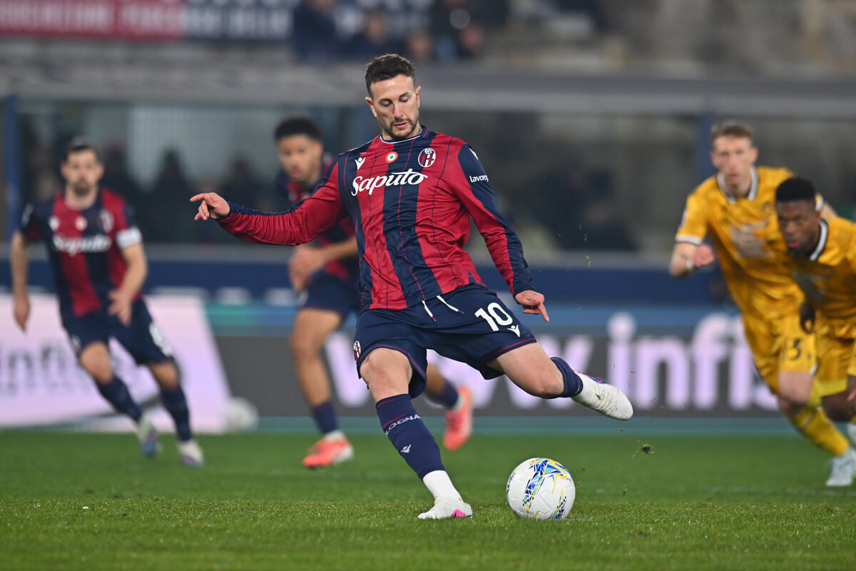 Serie a bologna 1 0 udinese rossoblu vdecni po sporne penalt 1771911138990