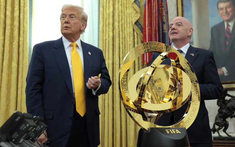 Infantino trva na tom ze iran se zucastni mistrovstvi sveta 1777575663199