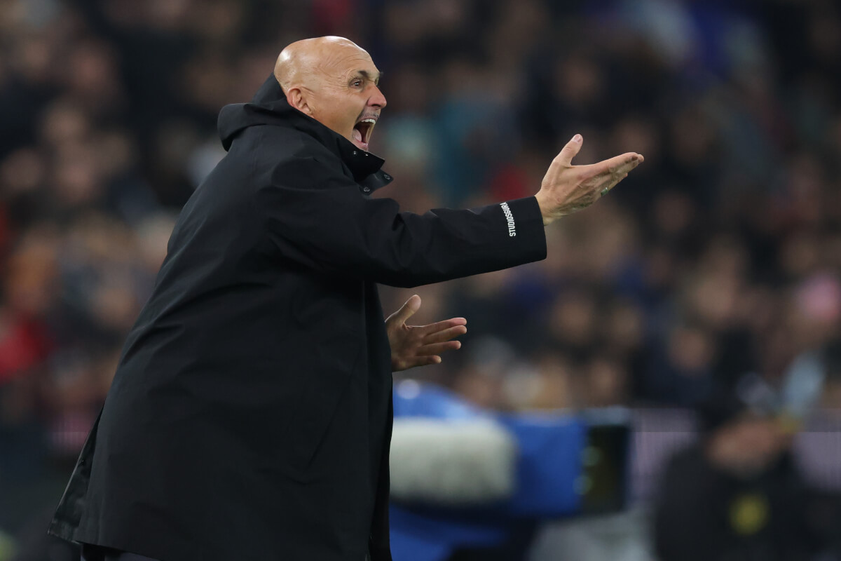 Trener juventus spalletti radi kellymu aby byl agresivnejsi 1777543262879