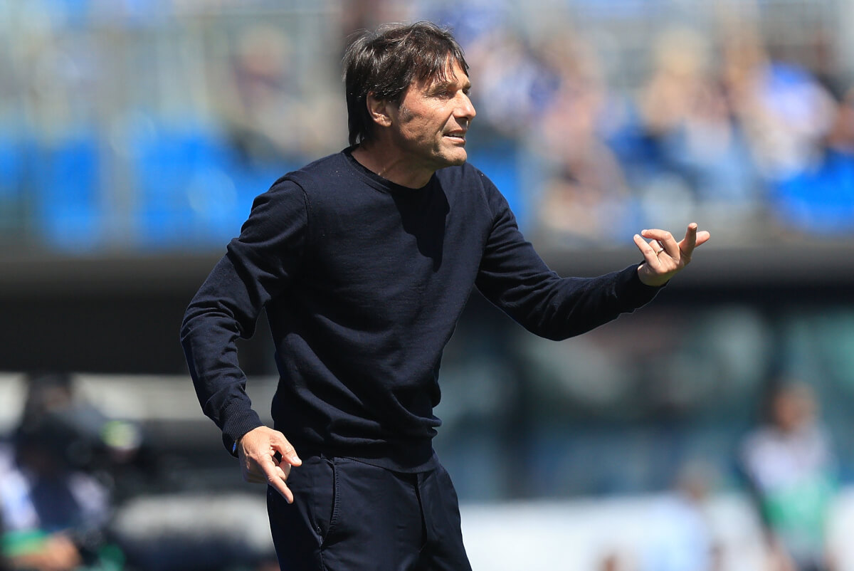 Conte se louci s neapoli noviny potvrzuji dohodu o ukonceni 1779228039168