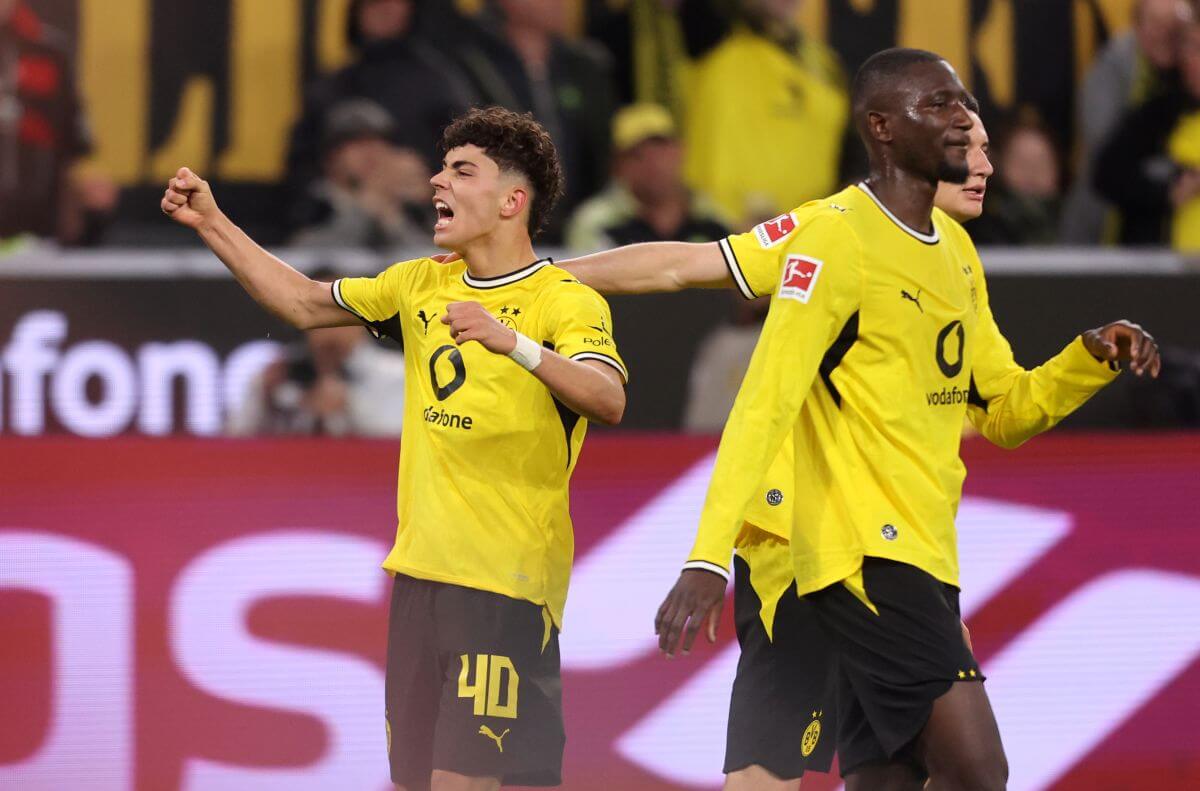 Italsky talent inacio vstrelil svuj prvni gol za borussia do 1778331636451